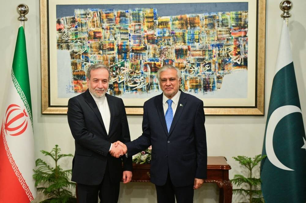 Iranian Foreign Minister Visits Islamabad