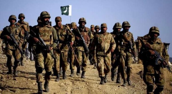 Attack on Pakistani Border Police Kills Ten