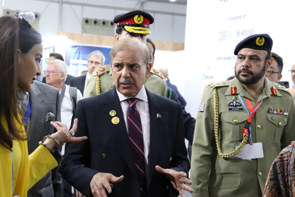 Pakistan Receives Backing from Over 100 Countries Ahead of US-Iran Talks