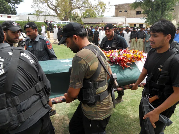 Seven Police Officers Killed in Pakistan Bomb Blast